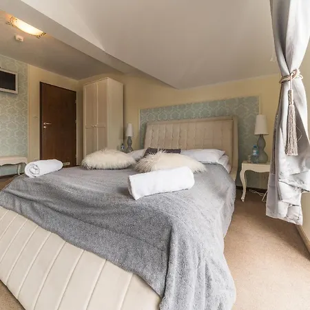 Dworek Rajska Gora Kro