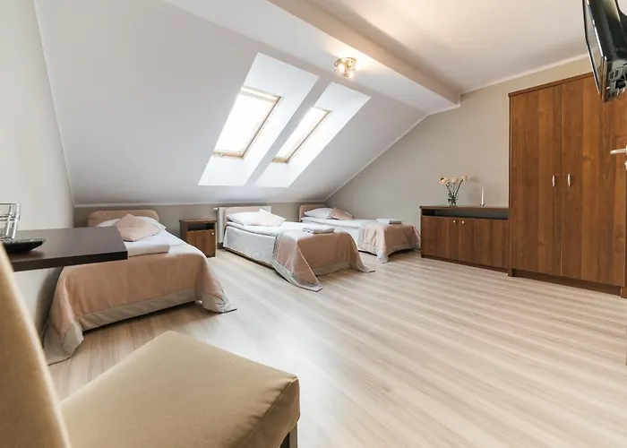 אורחן Dworek Rajska Gora ויירובו